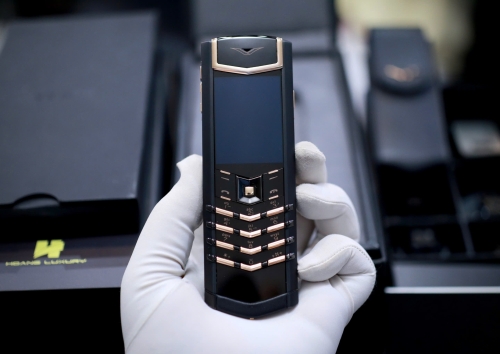 Signature S Pure Black Mix Gold